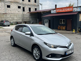 Toyota Auris foto 1