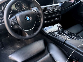 BMW 5 Series foto 3