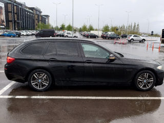 BMW 5 Series foto 5