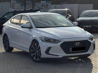 Hyundai Avante foto 4