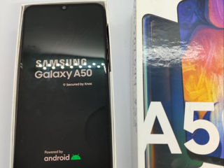 Samsung Galaxy A50 2019 4/64Gb Duos (SM-A505), Black