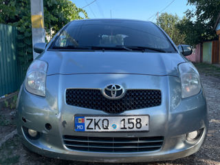 Toyota Yaris foto 8