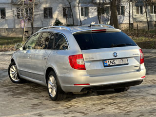 Skoda Superb foto 4