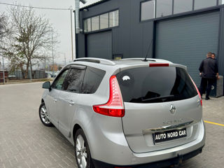 Renault Grand Scenic foto 3