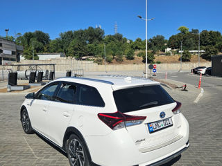 Toyota Auris foto 3