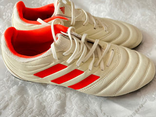 Incaltaminte de fotbal Adidas