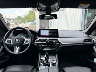 BMW 5 Series foto 10