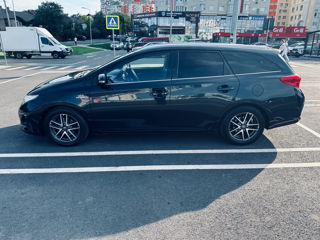 Toyota Auris foto 3