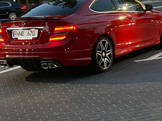 Mercedes C-Class Coupe foto 6