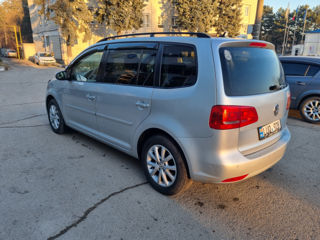 Volkswagen Touran foto 6