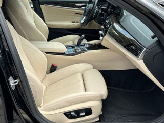 BMW 5 Series foto 15