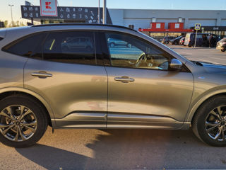 Ford Kuga foto 2