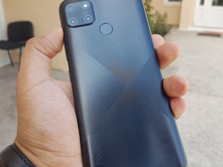 Продам телефон в идеальном состоянии Realmi c21 3/32