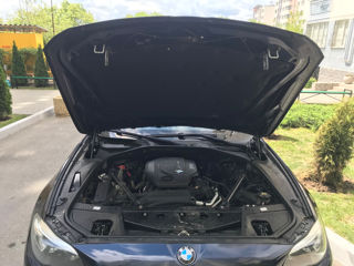 BMW 5 Series foto 6