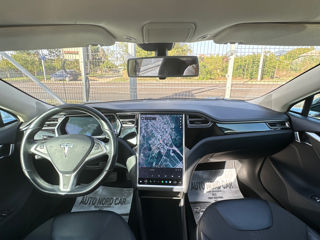 Tesla Model S foto 9