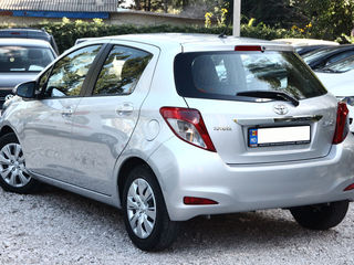 Toyota Yaris foto 4