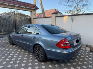 Mercedes E-Class foto 3