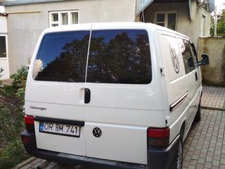 Volkswagen T4 foto 2