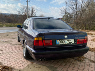 BMW 5 Series foto 5