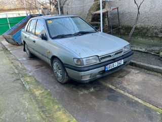 Nissan Sunny foto 2