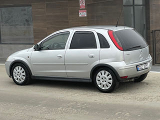 Opel Corsa foto 5