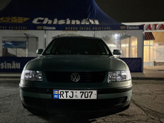 Volkswagen Passat foto 4