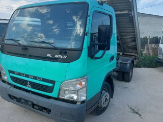 Mitsubishi fuso canter foto 1