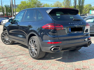 Porsche Cayenne foto 3