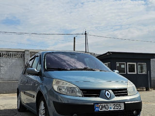 Renault Grand Scenic foto 1