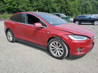 Tesla Model X foto 4