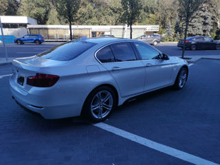 BMW 5 Series foto 3