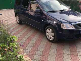 Dacia Logan foto 2