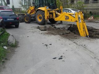 Servicii excavator / buldoexcavator foto 2
