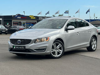 Volvo S60 foto 1