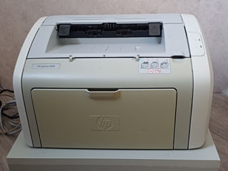 Продается принтер HP LaserJet 1020