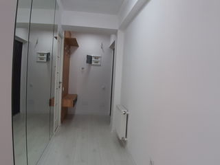Vânzare apartament cu 1 cameră, reparație euro, bloc nou, sect. Centru! foto 9