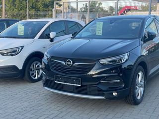 Opel Grandland X foto 2