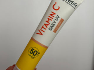 Garnier vitamin C/ 50 protection/ glow