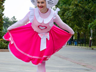 Distrează-te împreună cu Hello Kitty și Minion! foto 3