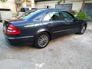 Mercedes E Class foto 4