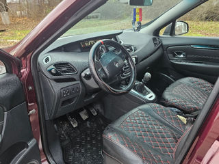 Renault Scenic foto 2