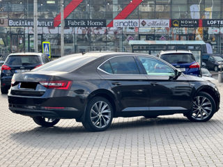 Skoda Superb foto 5