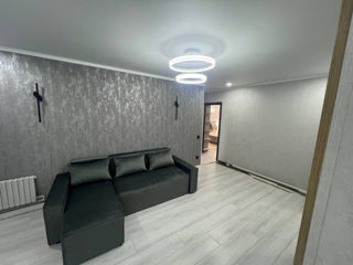 Apartament cu 2 camere, 62 m², Botanica, Chișinău foto 2