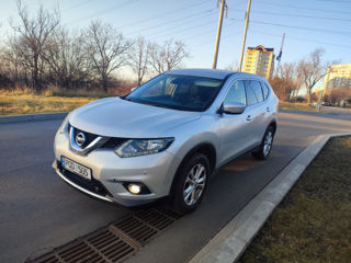 Nissan X-Trail foto 2