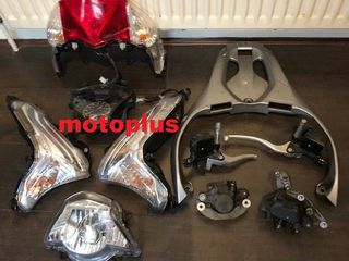 Suzuki Burgman Piaggio Beverly  Honda SH 150 / 300  Honda Forza 125 Yamaha X-MAX  T-MAX 150-500cc foto 10