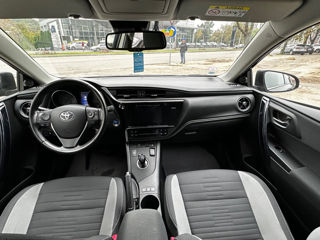 Toyota Auris foto 8