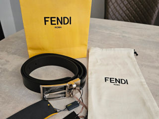 Centura Fendi foto 1