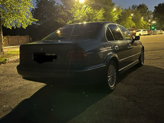 BMW 5 Series foto 5