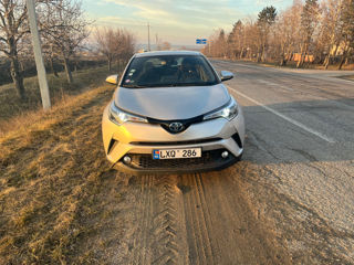 Toyota C-HR foto 4