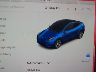 Tesla Model Y foto 12